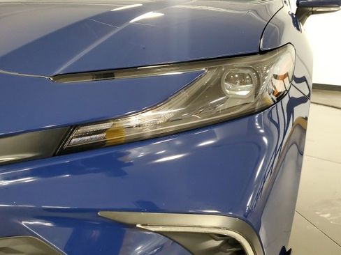 Used 2025 Toyota Camry SE image 28