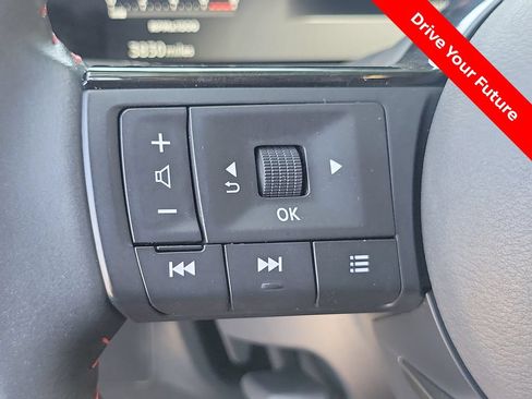 Certified 2026 Nissan Kicks SR FWD image 5