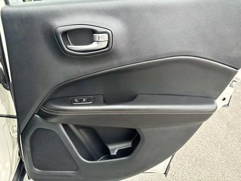 Used 2019 Jeep Compass Sport AWD/4WD image 23