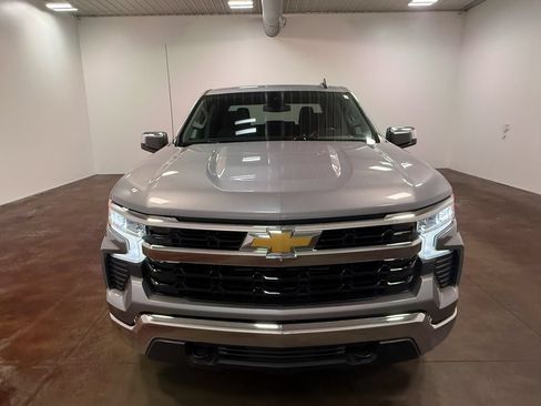 Used 2024 Chevrolet Silverado 1500 LT AWD/4WD image 42
