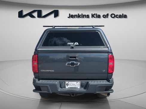 Used 2017 Chevrolet Colorado LT w/ LT Convenience Package image 4