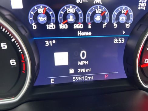 Used 2021 Chevrolet Suburban Premier image 17