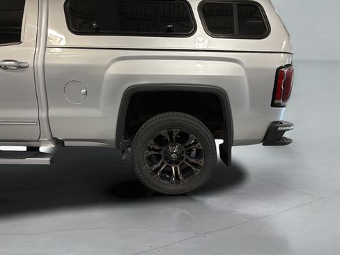 Used 2017 GMC Sierra 1500 SLT w/ SLT Premium Package AWD/4WD image 34
