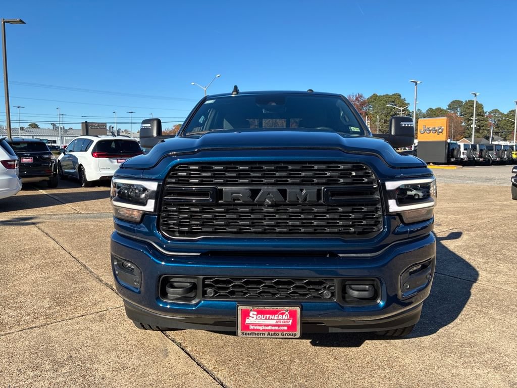 New 2024 RAM 2500 Big Horn w/ Night Edition AWD/4WD image 9