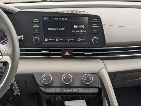 New 2026 Hyundai Elantra SE image 19