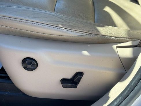 Used 2016 Jeep Grand Cherokee Limited image 18