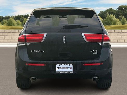 Used 2011 Lincoln MKX AWD w/ 102A Rapid Spec Order Code image 4