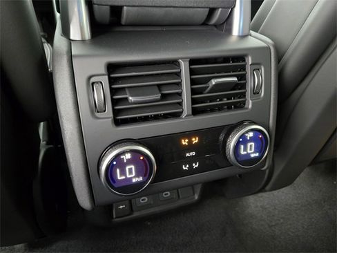 New 2026 Land Rover Discovery Limited Edition image 13