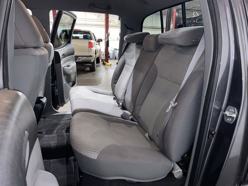 Used 2012 Toyota Tacoma PreRunner image 13