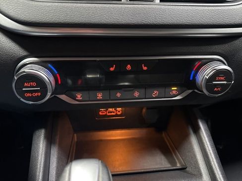 Used 2019 Nissan Altima 2.5 SV image 19