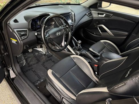 Used 2015 Hyundai Veloster Turbo FWD image 19
