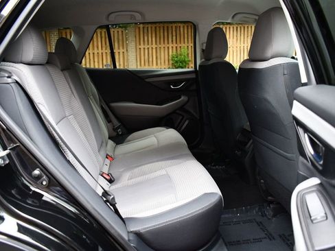 Used 2020 Subaru Outback Premium image 31