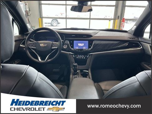 Certified 2023 Cadillac XT6 Premium Luxury image 15