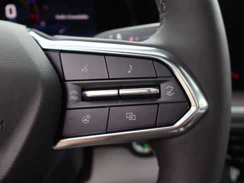 New 2025 Chevrolet Suburban Premier image 17