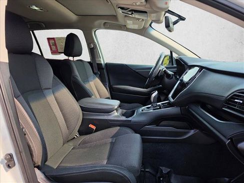 Used 2022 Subaru Outback Premium AWD/4WD image 11