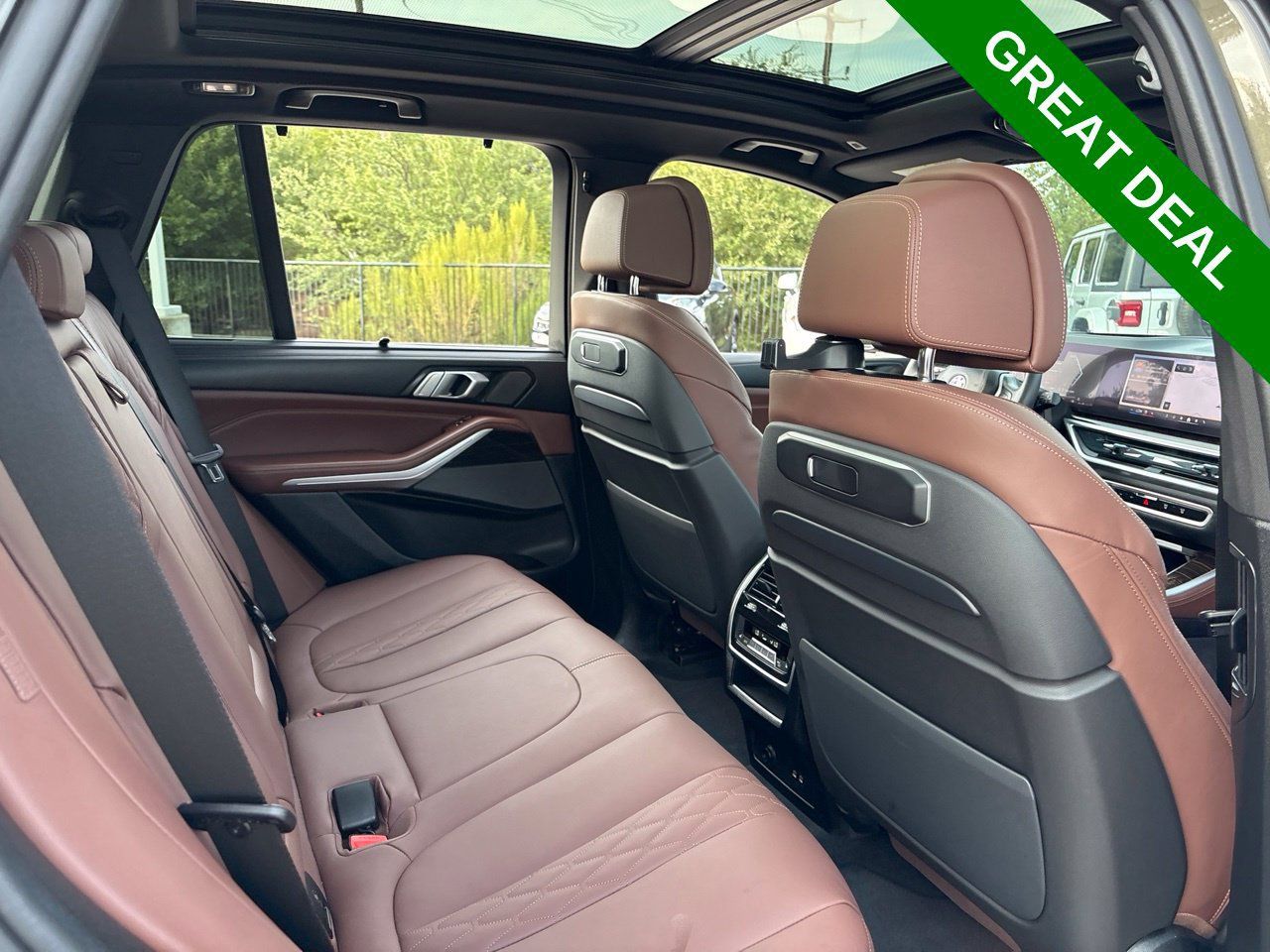 Used 2025 BMW X5 xDrive40i w/ Executive Package AWD/4WD image 12