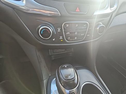 Certified 2020 Chevrolet Equinox LT image 31