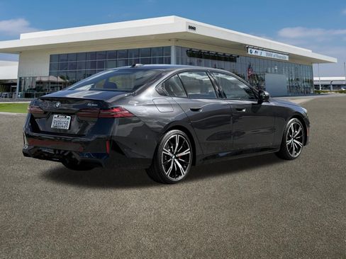 Certified 2026 BMW 530i RWD image 10
