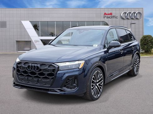 New 2026 Audi SQ7 Prestige AWD/4WD image 1