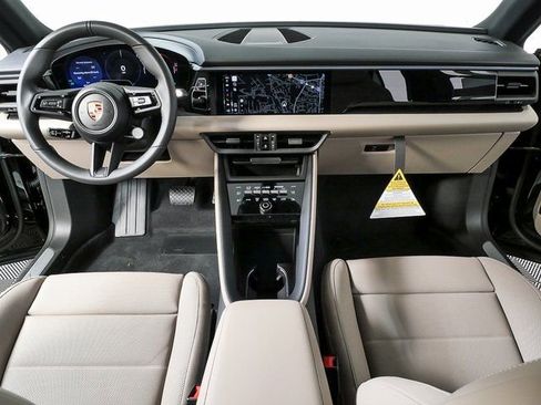 New 2026 Porsche Macan Electric image 18