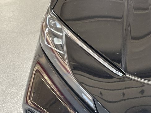 Used 2025 Toyota Camry XLE FWD image 6