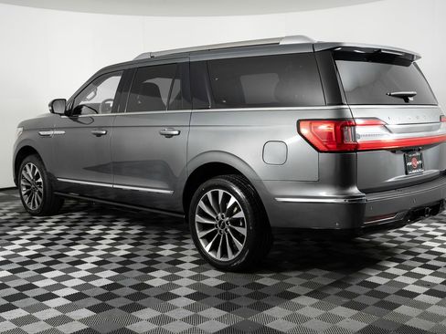 Used 2021 Lincoln Navigator L Reserve image 3
