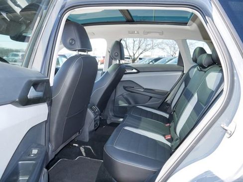 Certified 2023 Volkswagen Taos SEL AWD/4WD image 17