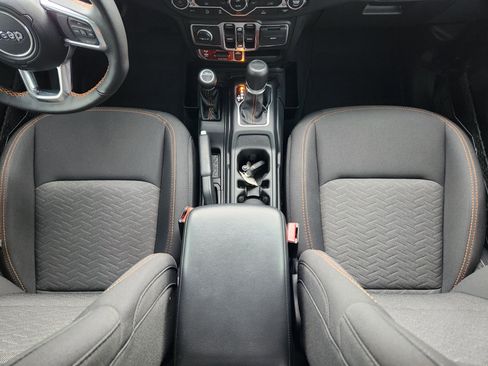 Used 2023 Jeep Gladiator Mojave w/ Trailer Tow Package image 17