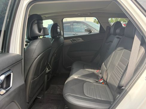 Used 2023 Kia Sportage SX FWD image 30