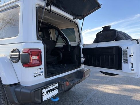 Used 2023 Jeep Wrangler Unlimited Sahara w/ Cold Weather Group image 6