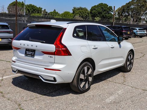 New 2025 Volvo XC60 T8 Plus w/ Protection Package Premier image 6