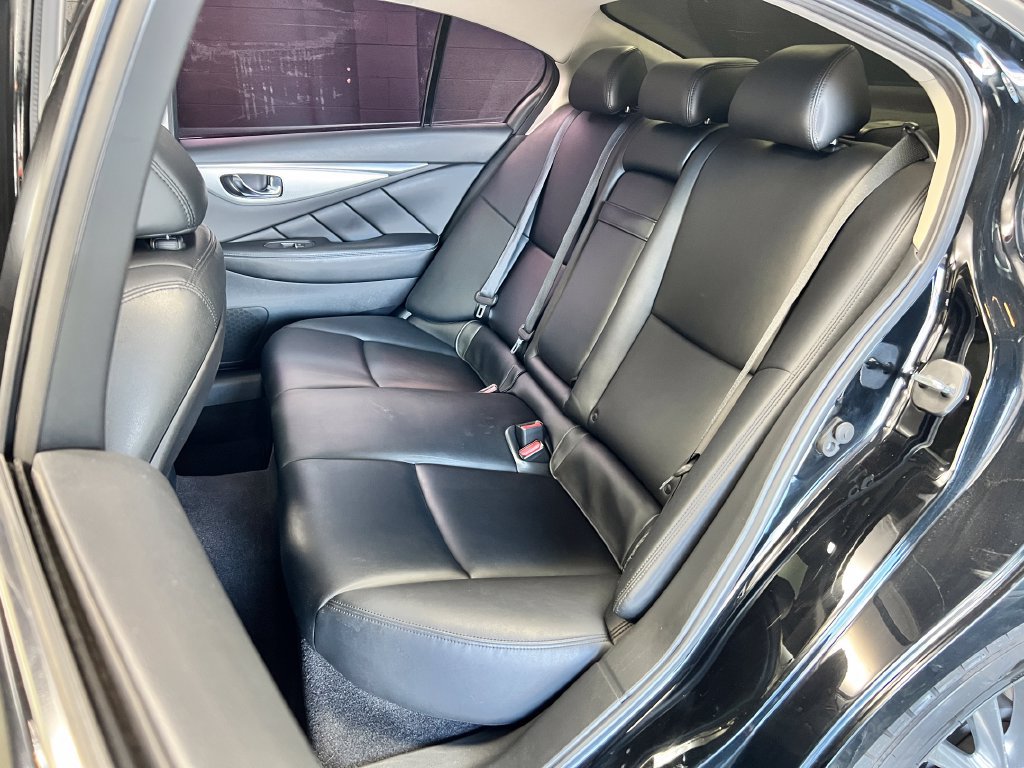 Used 2021 INFINITI Q50 Luxe RWD image 17