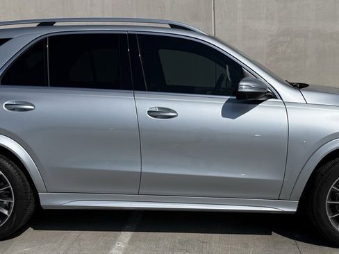 Used 2024 Mercedes-Benz GLE 450 4MATIC image 3