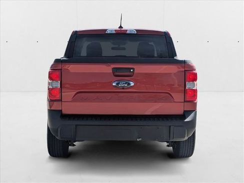 Used 2022 Ford Maverick XLT image 6