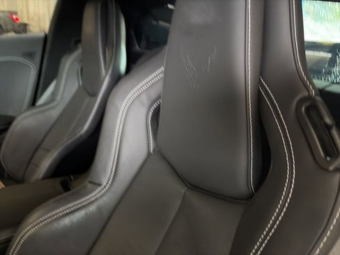 Used 2021 Chevrolet Corvette Stingray Coupe w/ 1LT image 9