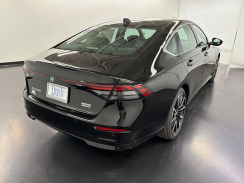 New 2026 Honda Accord Touring image 9