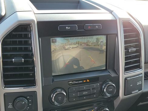 Certified 2018 Ford F150 Lariat w/ Trailer Tow Package AWD/4WD image 8