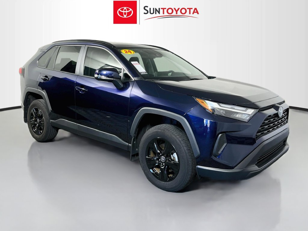 Used 2024 Toyota RAV4 XLE w/ Convenience Package FWD image 1