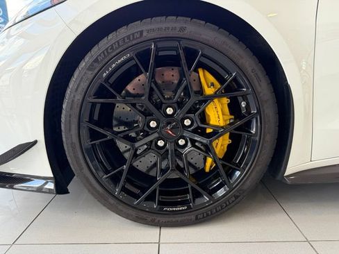 Used 2025 Chevrolet Corvette ZR1 w/ ZR1 Carbon Fiber Aero Package RWD image 9