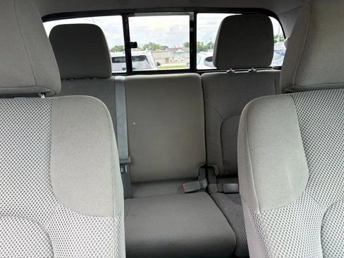 Used 2019 Nissan Frontier SV AWD/4WD image 13