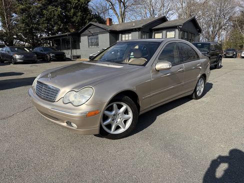 Used 2003 Mercedes-Benz C 240 Sedan image 1