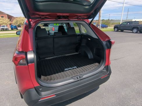 Used 2024 Toyota RAV4 XLE w/ Convenience Package image 24