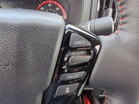 Used 2025 Nissan Frontier PRO-4X w/ Pro Convenience Package AWD/4WD image 25