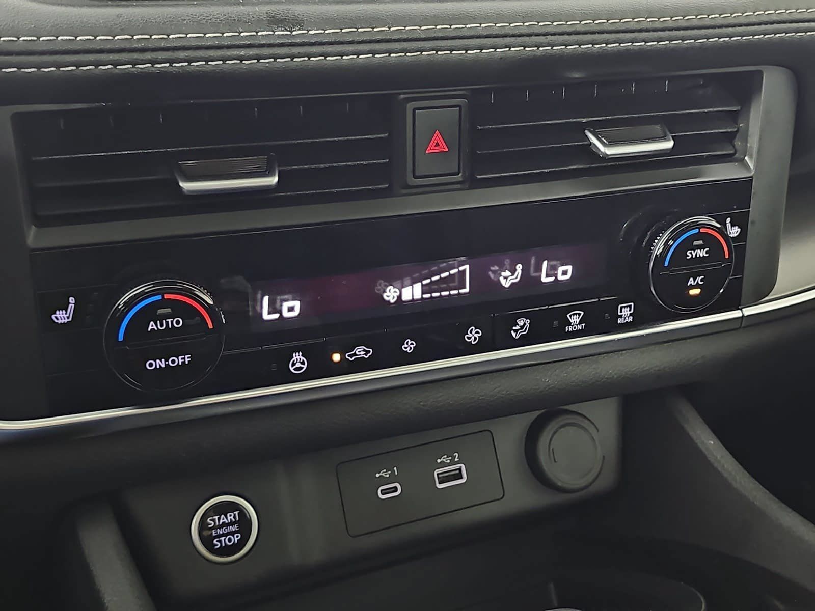 Used 2023 Nissan Rogue SV w/ SV Premium B Package FWD image 23