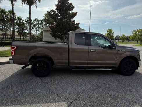 Used 2018 Ford F150 XLT w/ Equipment Group 301A Mid RWD image 8