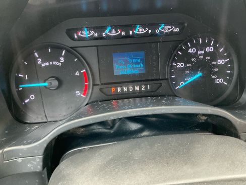 Used 2018 Ford F350 XL w/ Power Equipment Group AWD/4WD image 32