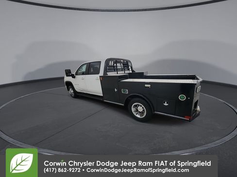 Used 2024 Chevrolet Silverado 3500 LT AWD/4WD image 6