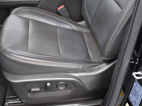 Used 2021 Chevrolet Suburban High Country image 12