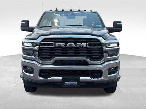 Used 2026 RAM 3500 Tradesman w/ Chrome Appearance Group AWD/4WD image 21