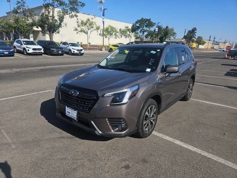 Used 2023 Subaru Forester Limited w/ Popular Package #2 AWD/4WD image 1